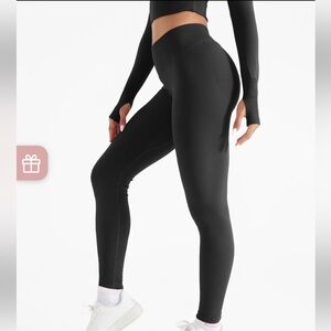 AUROLA Influence Workout Leggings 25''-More
Compression-Mid Waist in Black